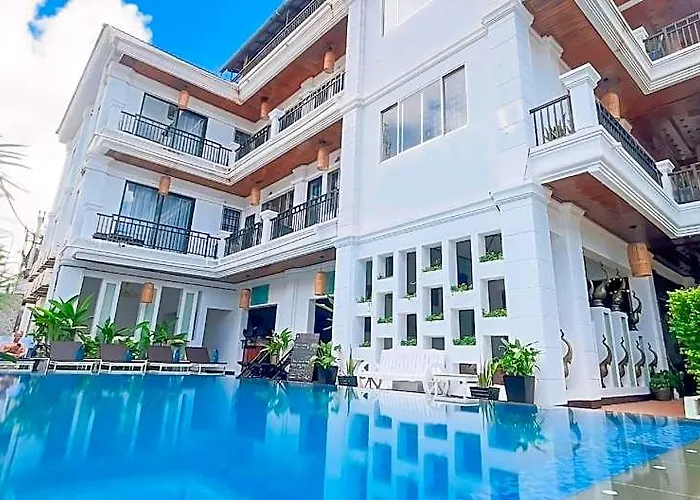 The Center Point Hotel 4*